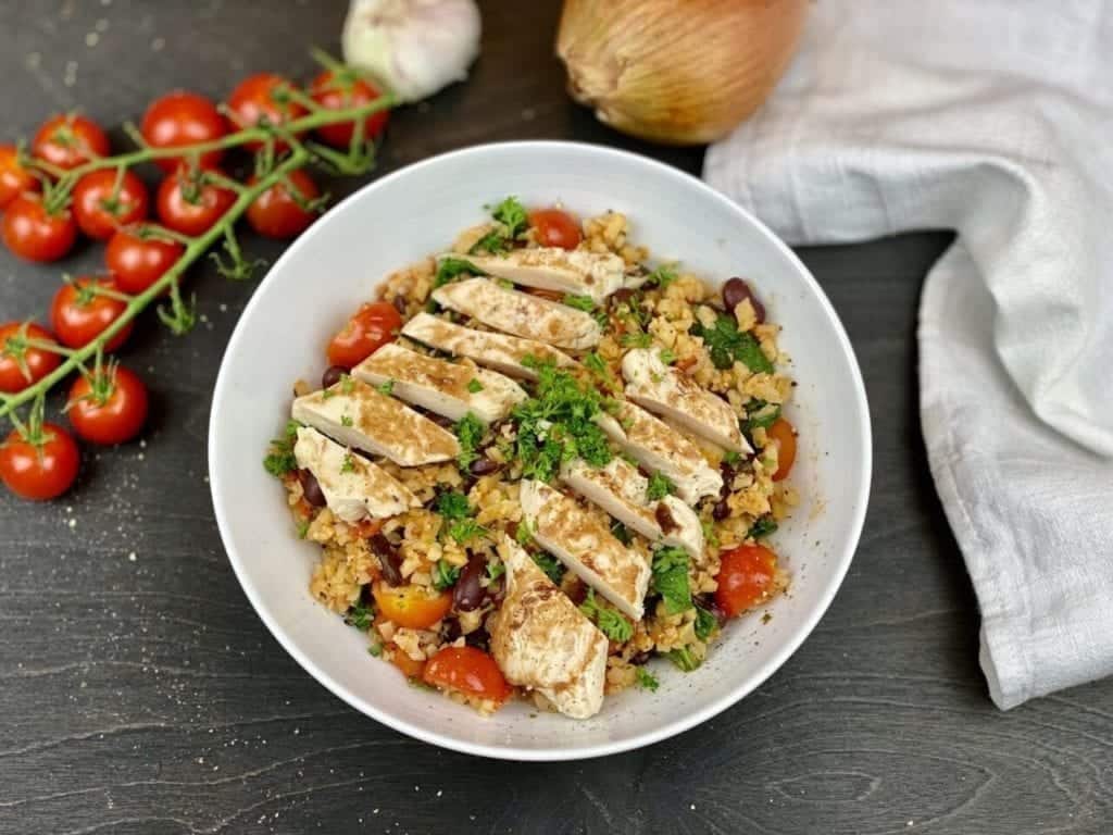 Low-Carb Chicken & Rice Bowl