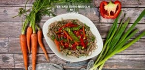 Teriyaki Soba Nudeln mit Gemuese