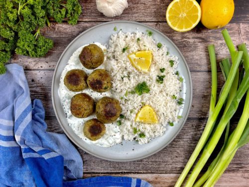 Bohnenbällchen mit Reis