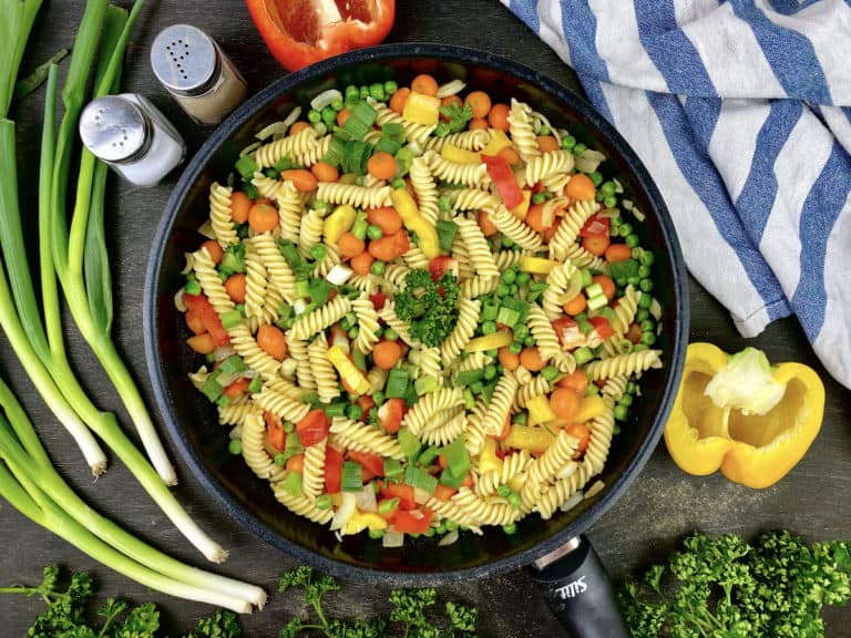 Bunte Pasta-Pfanne