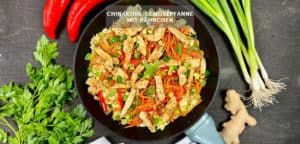 Chinakohl-Gemüsepfanne mit Hähnchen