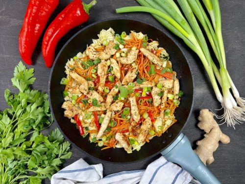 Chinakohl-Gemüsepfanne mit Hähnchen