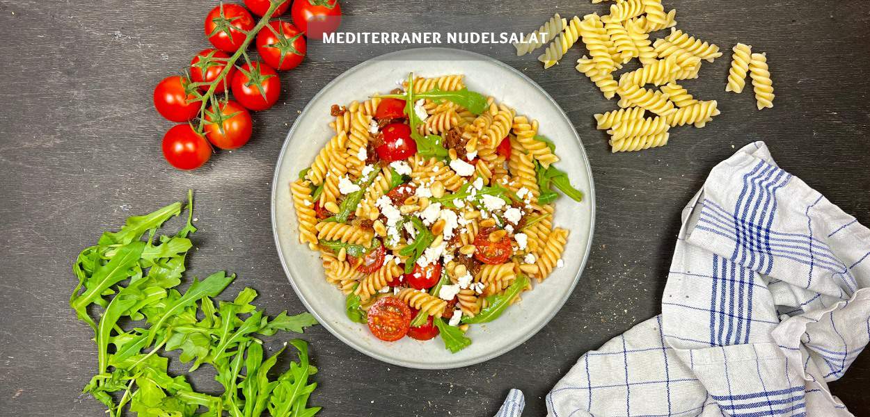 Einfacher Mediterraner Nudelsalat Mediterraner Nudelsalat