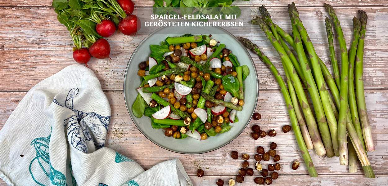 Spargel-Feldsalat mit gerösteten Kichererbsen