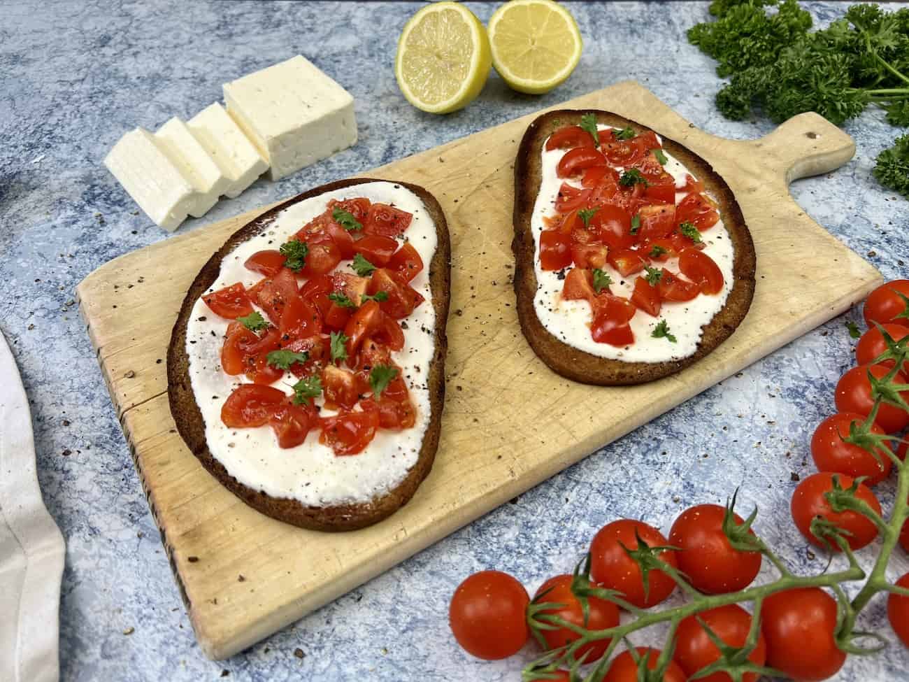 Feta Stullen Rezept mit Tomaten Feta-Stullen Rezept mit Tomaten