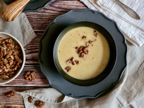 Fruchtige Chicoreesuppe mit Kokosmilch