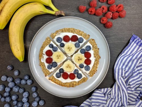 Frühstückspizza mit Beeren