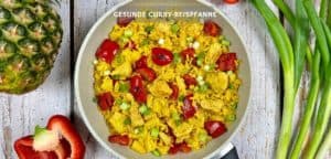 Gesunde Curry-Reispfanne mit Ananas