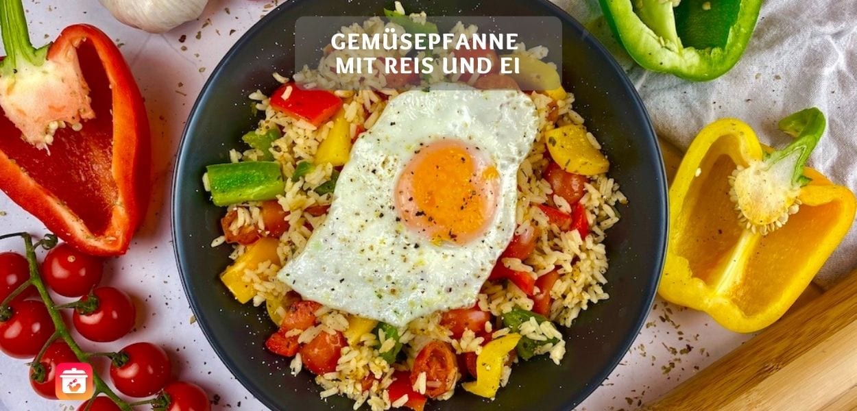 Gemüsepfanne mit Reis und Ei – Leichtes Reisgericht