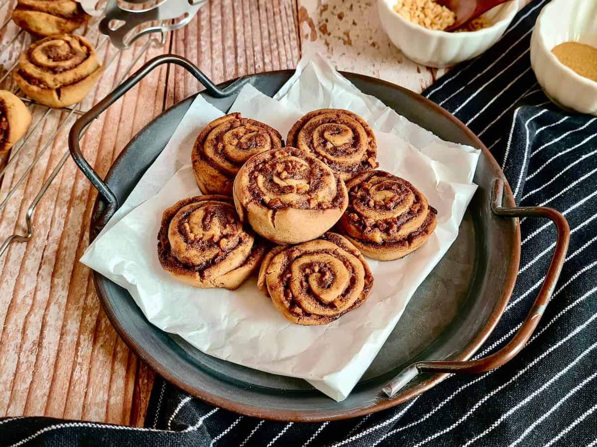 Gesunde Zimtschnecken mit Apfel