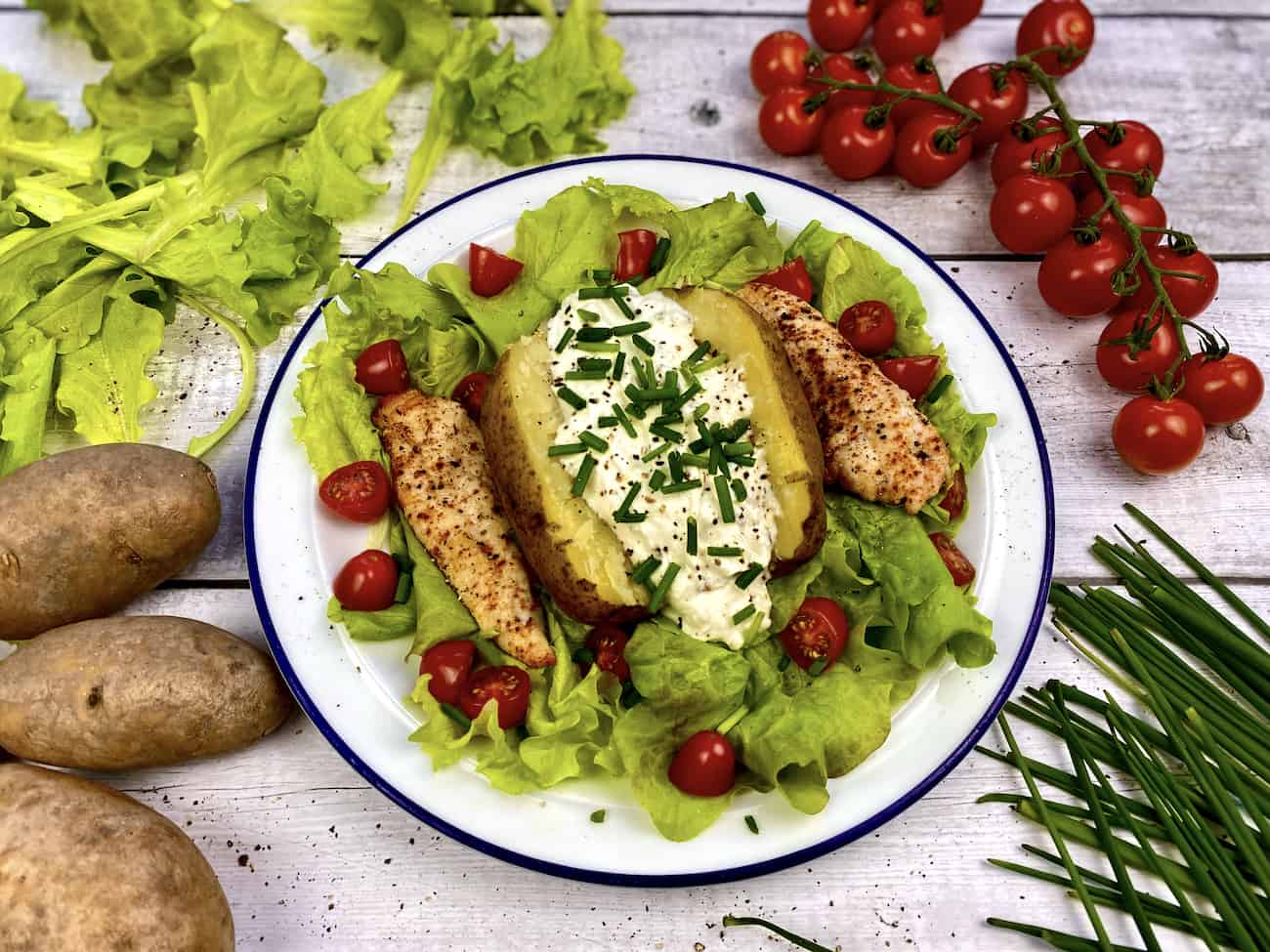 Gesunder Kumpir auf Salat Gesunder Kumpir auf Salat