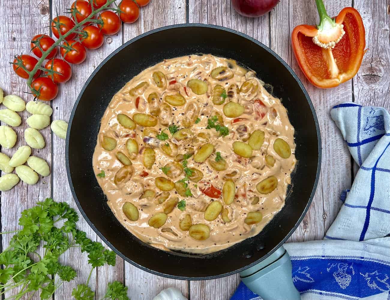 Gnocchi in Paprika-Frischkäse-Soße