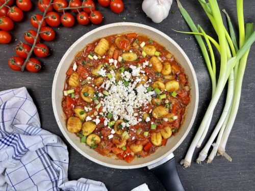 Gnocchi mit Feta und Tomaten