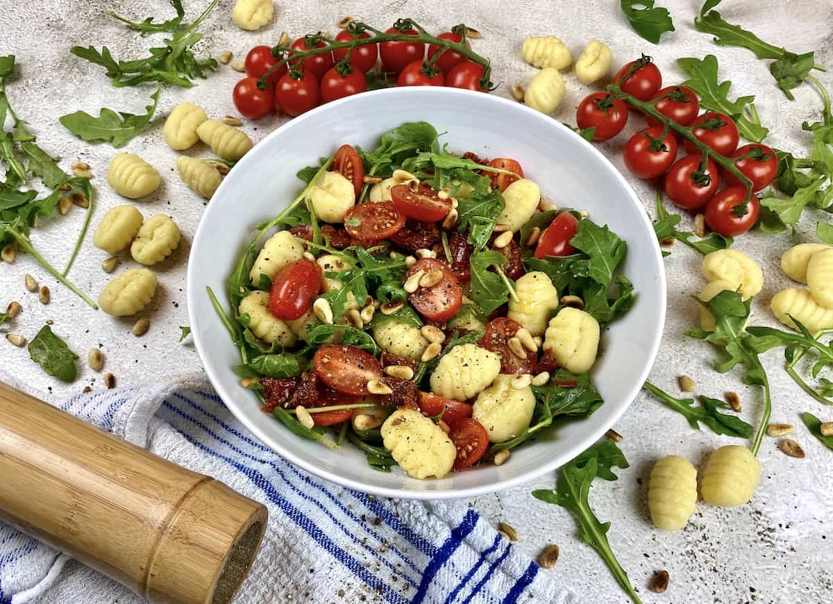 Gnocchis mit Tomaten und Ruccola
