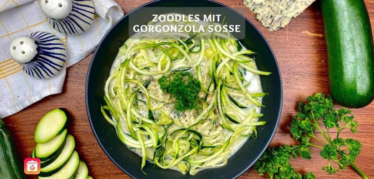 Gorgonzola Zoodles 1 Zoodles mit Gorgonzola Soße – Zucchini Spaghetti mit Gorgonzola