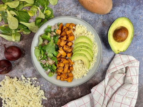 Herbstliche Couscous-Bowl