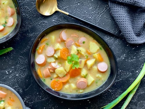 Kartoffel-Karotten Eintopf mit Würstchen