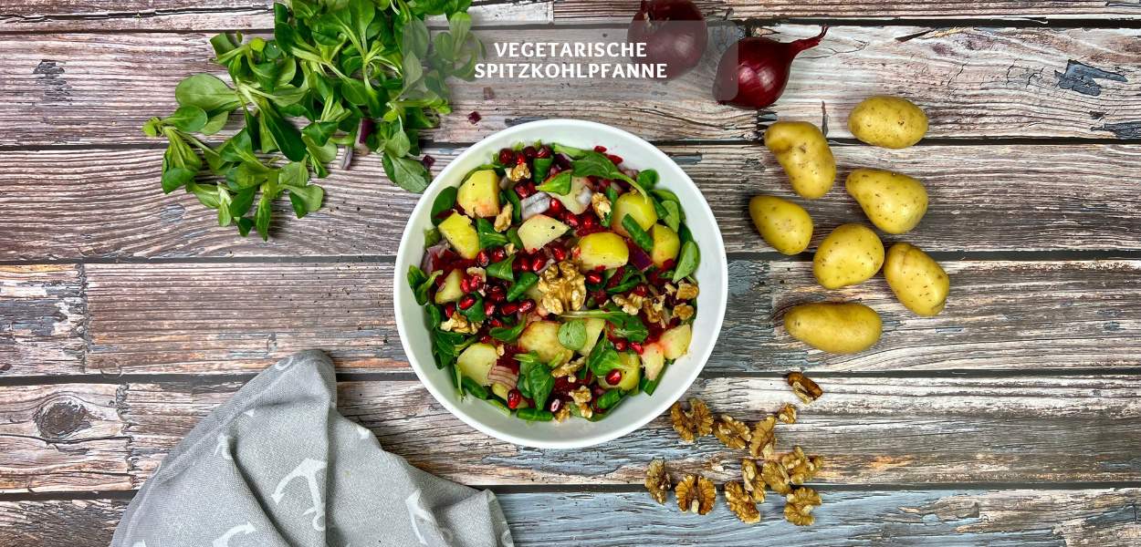 Kartoffelsalat im Weihnachts Stil Winterlicher Kartoffelsalat