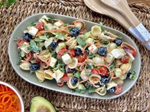 Mediterraner Nudelsalat