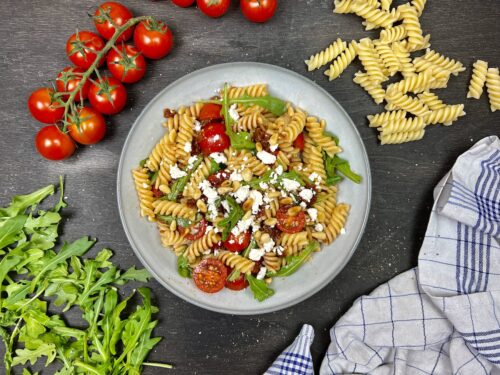 Mediterraner Nudelsalat Rezept