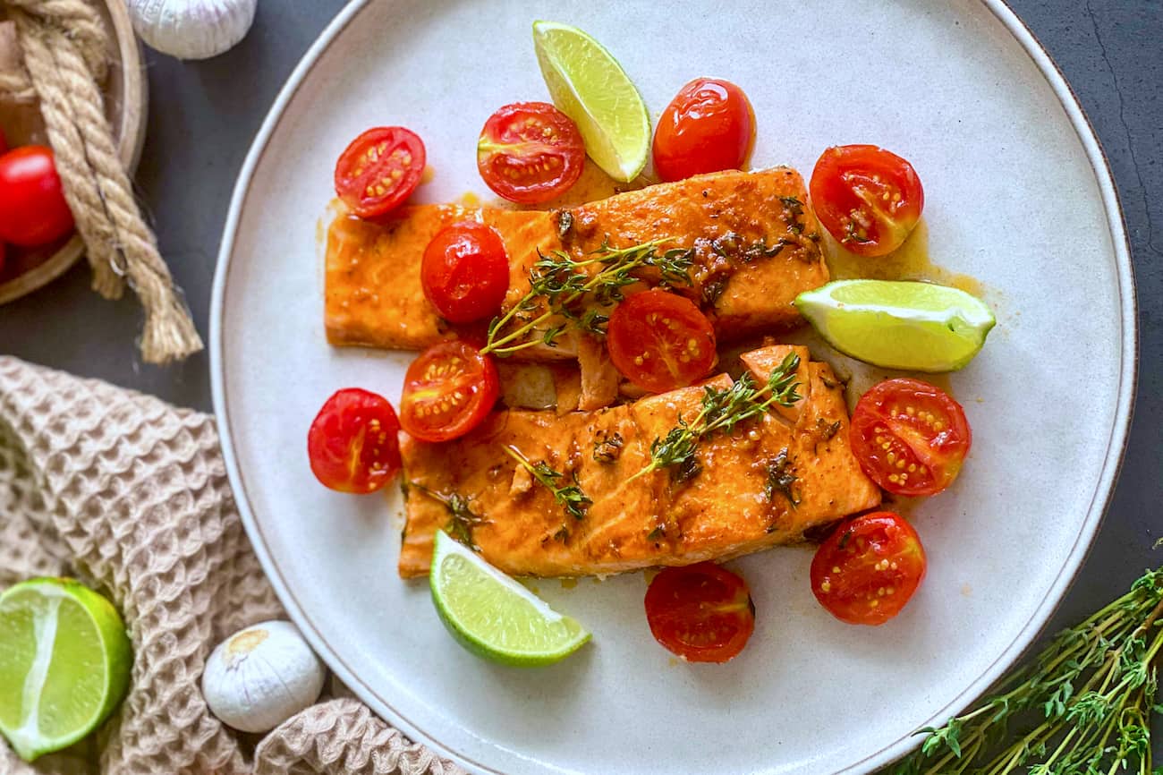 Ofenlachs mit Tomaten Ofenlachs mit Tomaten