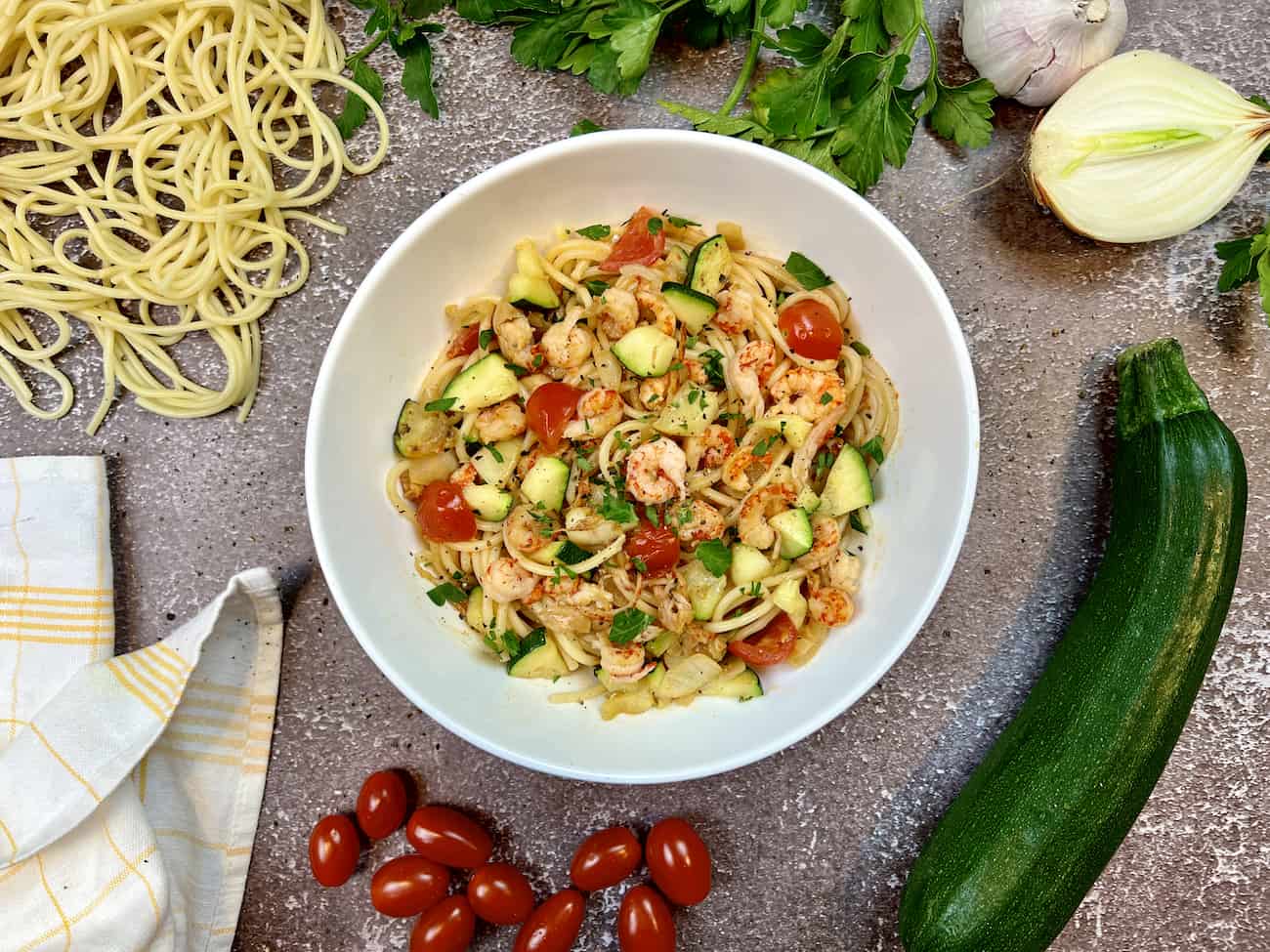 Pasta mit Flusskrebsen und Cherrytomaten
