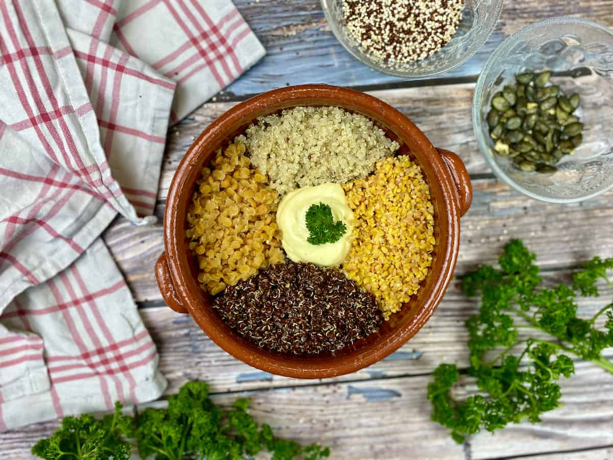 Quinoa mit roten und gelben Linsen Quinoa mit roten und gelben Linsen