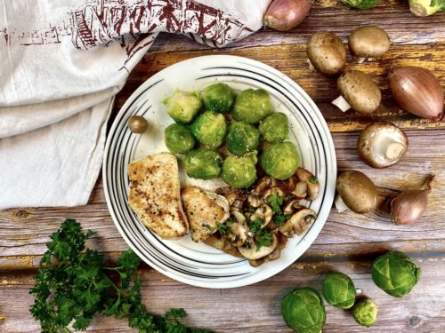Rosenkohl mit Hähnchen und Champignons
