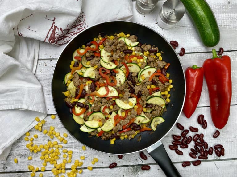 Schnelle Gemüsepfanne mit Hackfleisch