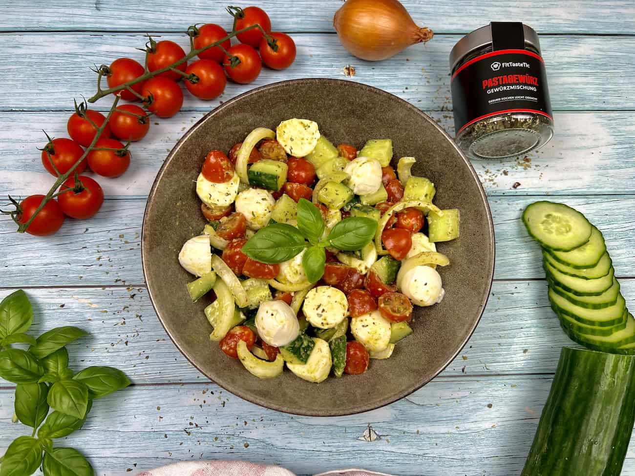 Schneller Tomate Mozzarella Salat Schneller Tomate-Mozzarella-Salat