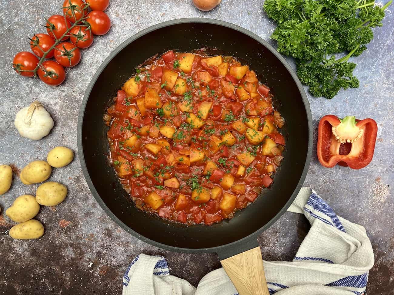 Schnelles Kartoffelgulasch Schnelles Kartoffelgulasch