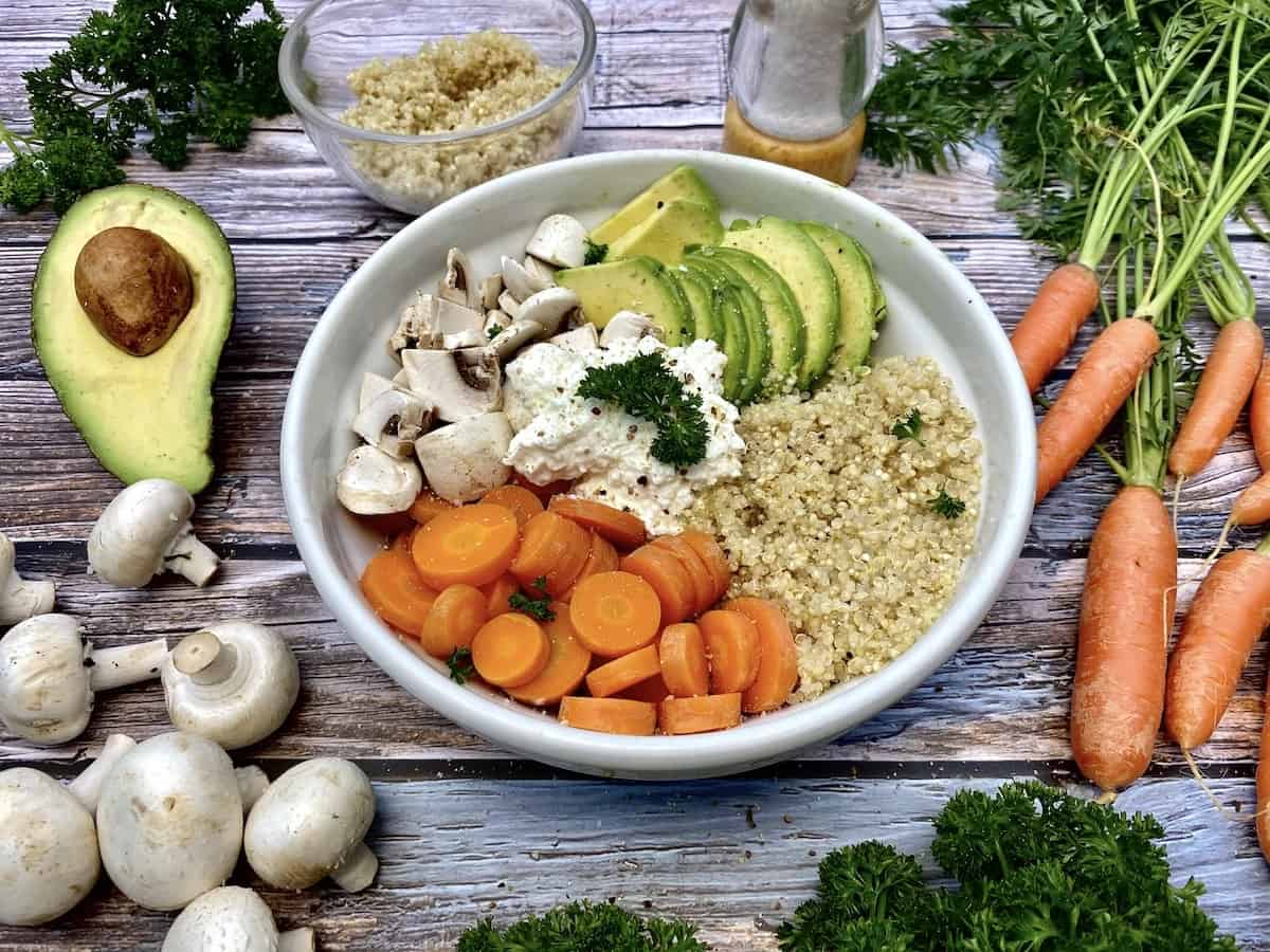 Schnelles Quinoa-Buddha-Bowl Rezept