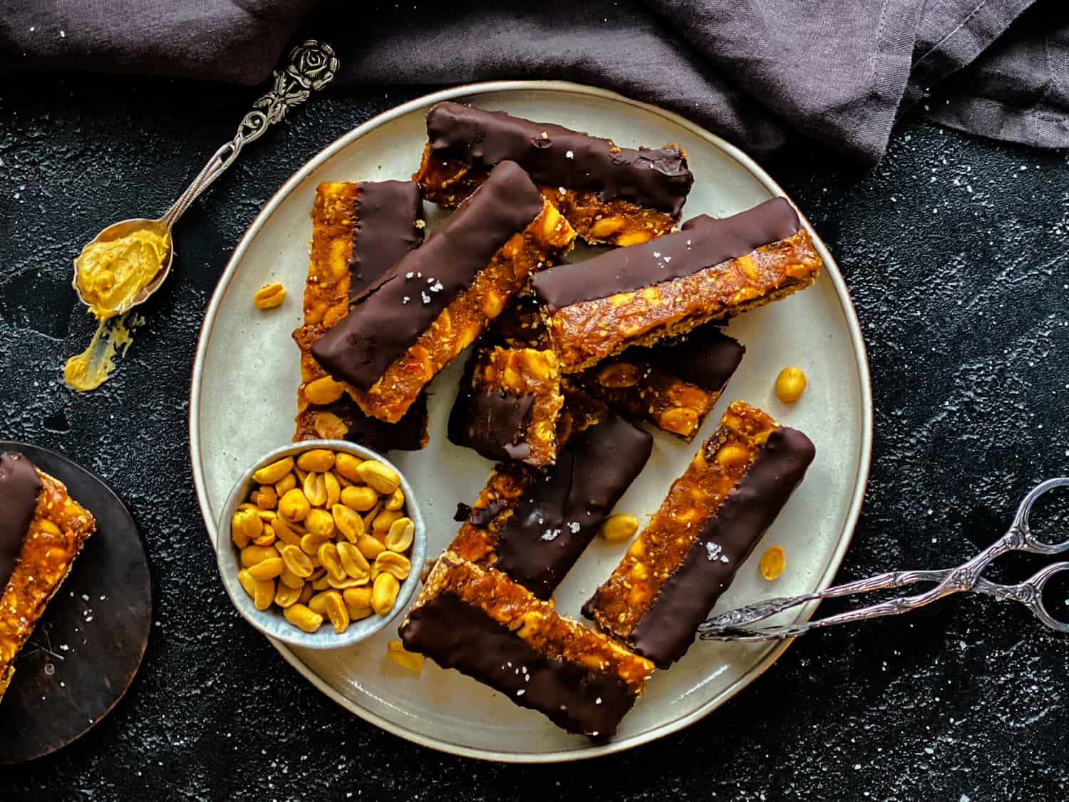 Selbstgemachte Snickers Riegel