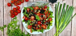 Sommerlicher Linsensalat mit Rucola, Paprika und Tomaten