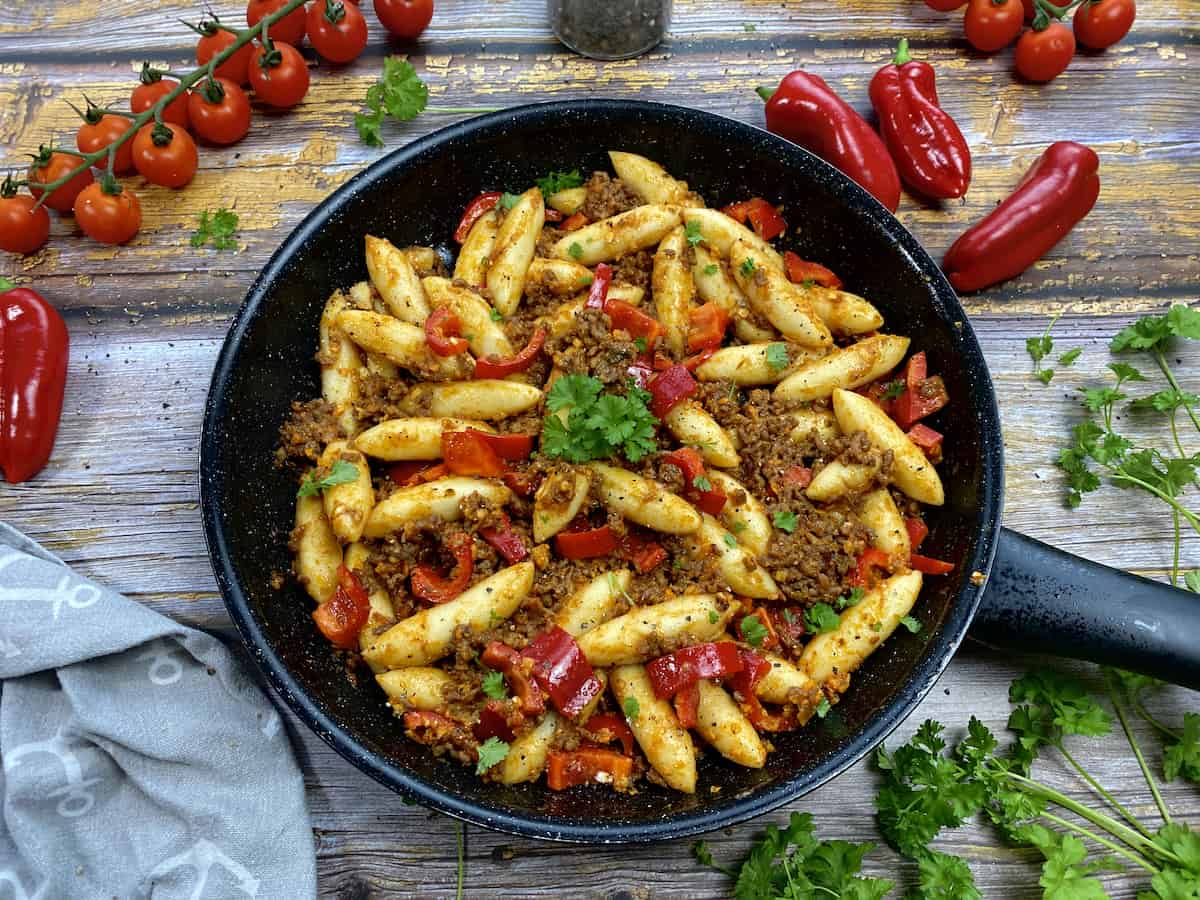 Supfnudelpofanne mit Hack Supfnudelpofanne mit Hack