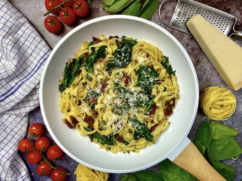 Tagliatelle mit Salbei