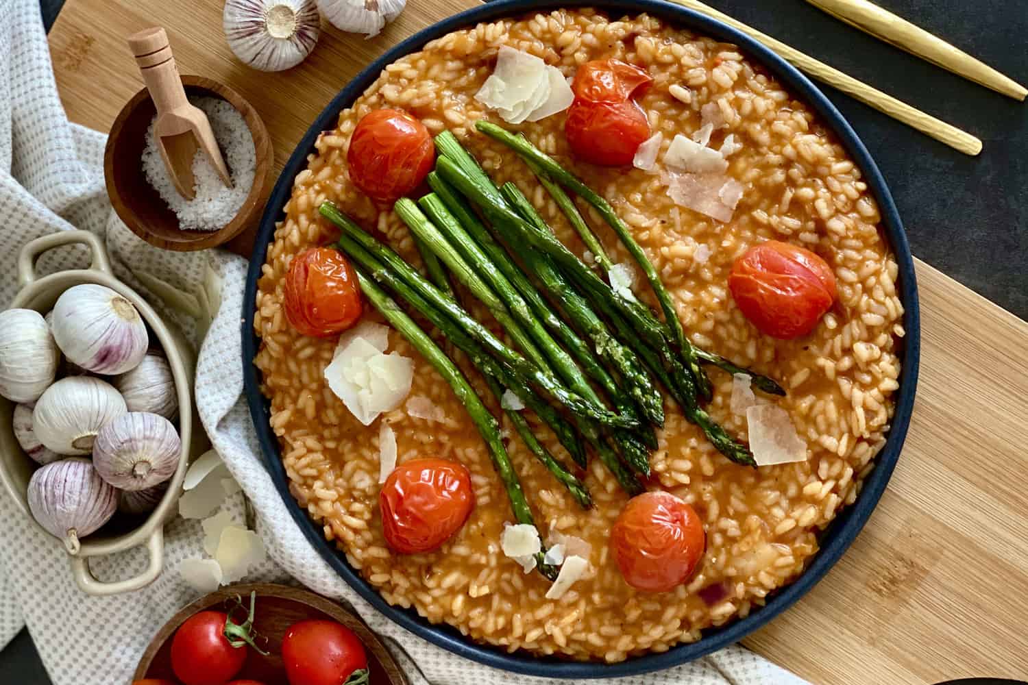 Tomaten Risotto mit Spargel