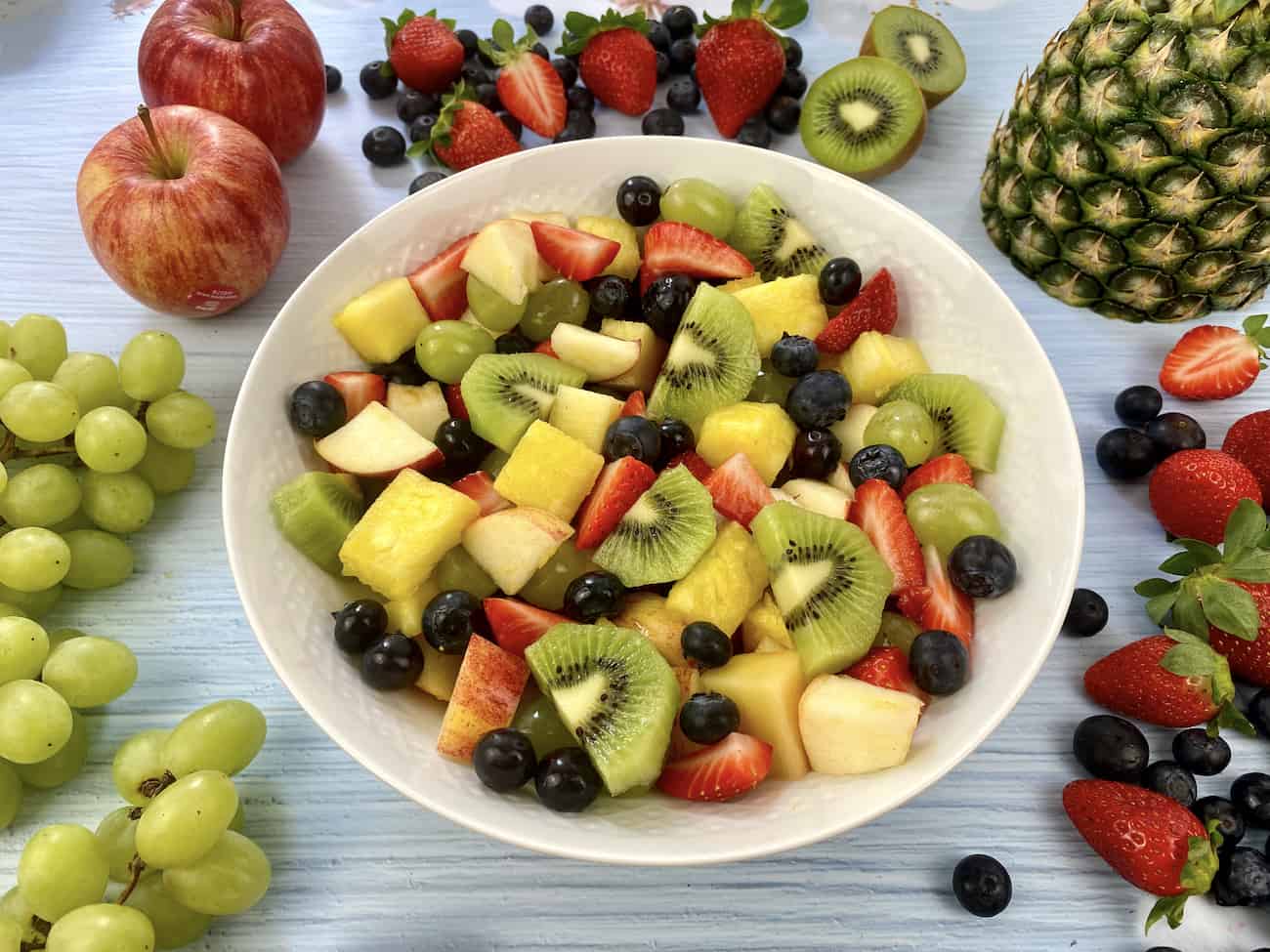 Tropischer Fruchtmix Obstsalat Tropischer Fruchtmix-Obstsalat