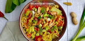 Vegetarische Mie-Nudeln mit Gemüse