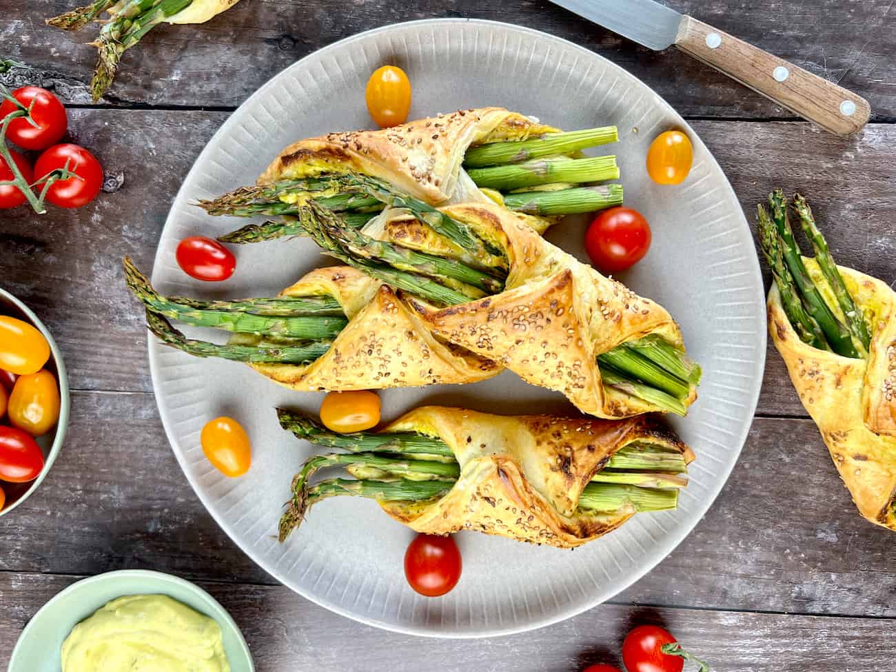 Vegetarische-Taschen mit Spargel
